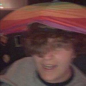 Meet your Posher, Holden